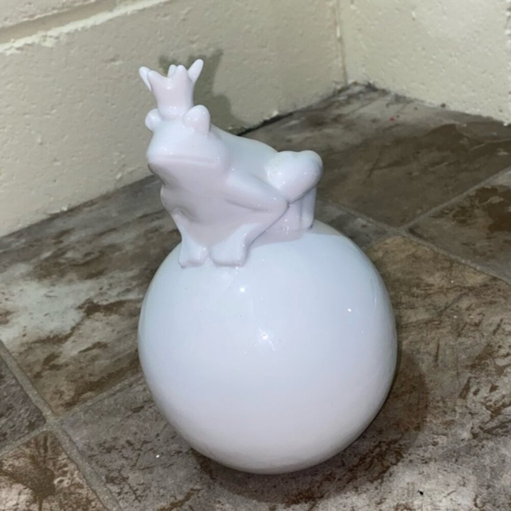 Vintage White Ceramic sitting Frog Prince decor statue figurine cottagecore
